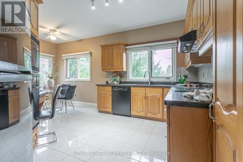 44 - 40 Quinella Drive, London, ON - Indoor Photo Showing Kitchen