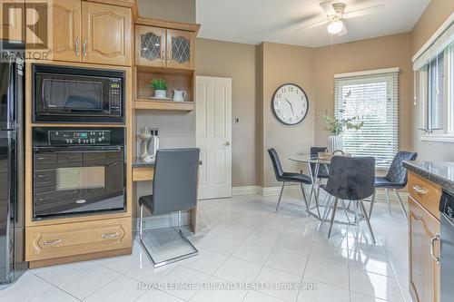#44 -40 Quinella Dr, London, ON - Indoor
