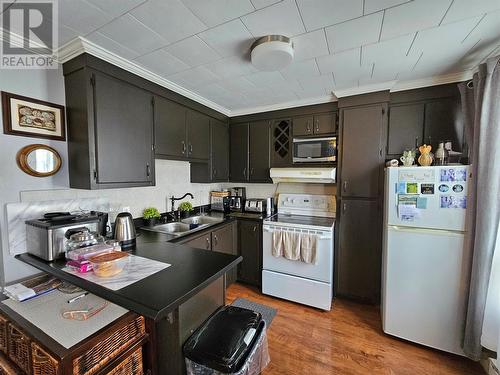 40 Washington Street, Corner Brook, NL - Indoor Photo Showing Kitchen With Double Sink