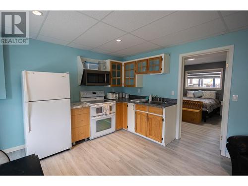 3648 Balsam Avenue, Terrace, BC - Indoor Photo Showing Kitchen