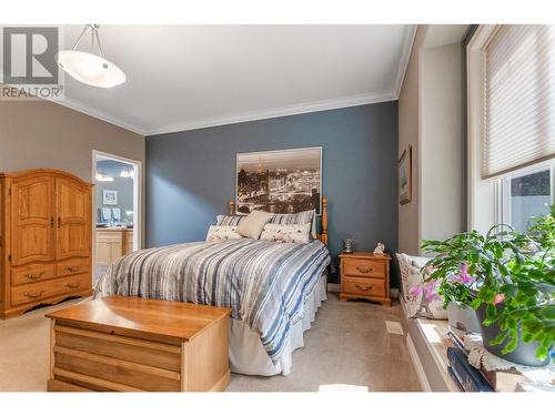 331 Chardonnay Avenue, Oliver, BC - Indoor Photo Showing Bedroom