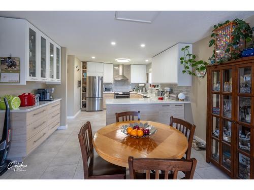 7600 17Th Street, Grand Forks, BC - Indoor Photo Showing Dining Room