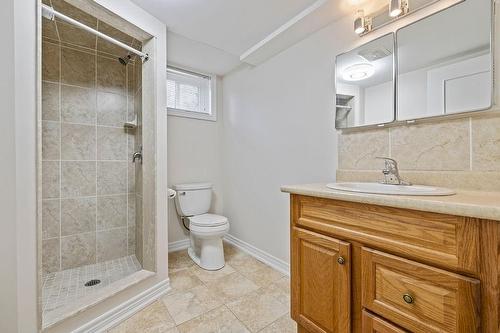 934 Lasalle Park Road, Burlington, ON - Indoor Photo Showing Bathroom