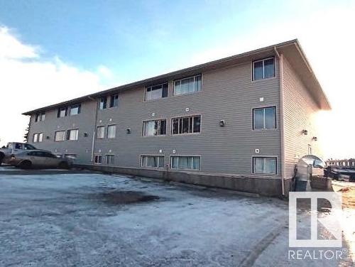 4943 Chalmers Av, Swan Hills, AB - Outdoor