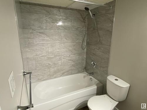 4943 Chalmers Av, Swan Hills, AB - Indoor Photo Showing Bathroom