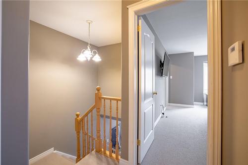4391 Christopher Court, Beamsville, ON - Indoor Photo Showing Other Room