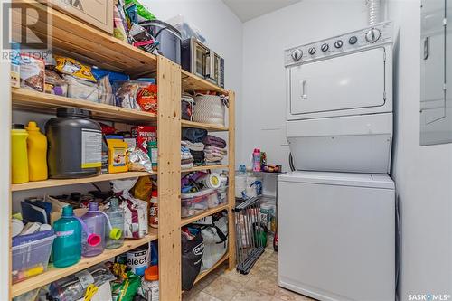 404 702 Hart Road, Saskatoon, SK - Indoor Photo Showing Laundry Room