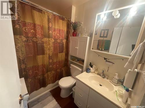 106 Wheatking Place, Rosthern, SK - Indoor Photo Showing Bathroom