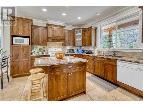 2331 Princeton Summerland Road, Princeton, BC - Indoor Photo Showing Kitchen With Double Sink