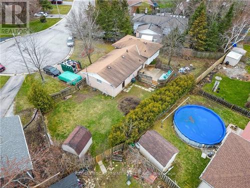 27 Mcgregor Pl, Haldimand, ON - Outdoor With Above Ground Pool With View