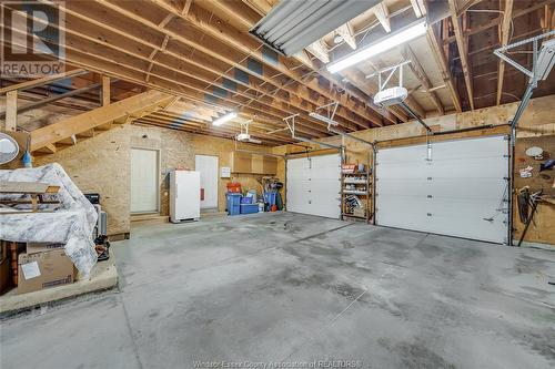 7205 Walker, Tecumseh, ON - Indoor Photo Showing Garage