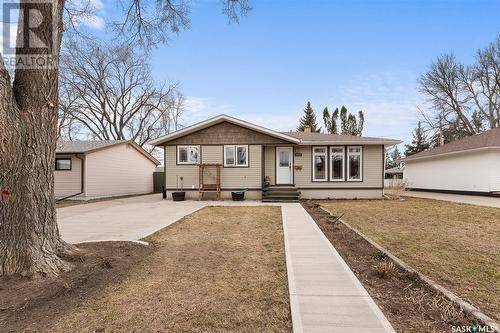 1213 Carleton Street, Moose Jaw, SK - Outdoor With Facade