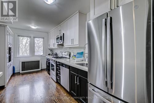 236 Ellis Ave, Toronto, ON - Indoor Photo Showing Kitchen