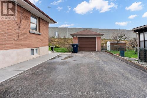 #Main -133 Downsview Ave, Toronto, ON - Outdoor With Exterior