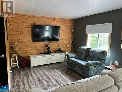 1774 Four Seasons Dr, Goulais River, ON - Indoor Photo Showing Living Room