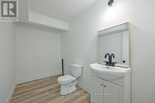 8908 Morris St, Dutton/Dunwich, ON - Indoor Photo Showing Bathroom