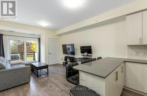 #2105 -481 Rupert Ave, Whitchurch-Stouffville, ON - Indoor Photo Showing Living Room