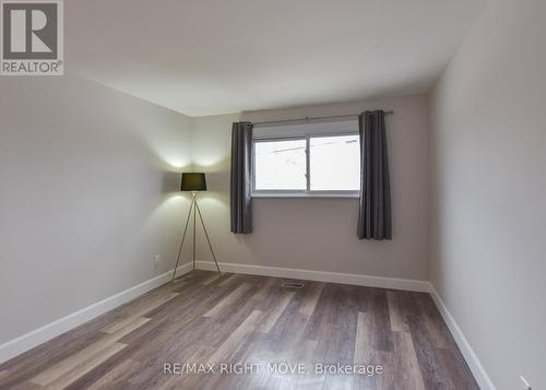 486 Gill St S, Orillia, ON - Indoor Photo Showing Other Room