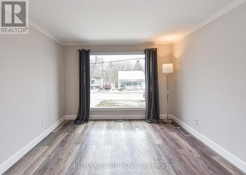 486 Gill Street S, Orillia, ON - Indoor Photo Showing Other Room