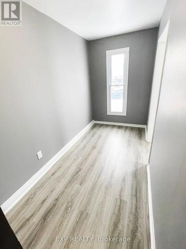 46 Tiffin St, Barrie, ON - Indoor Photo Showing Other Room