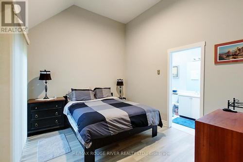 437 Oxbow Crescent E, Collingwood, ON - Indoor Photo Showing Bedroom