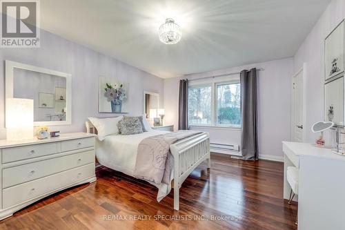 28 Orkney Cres, Toronto, ON - Indoor Photo Showing Bedroom