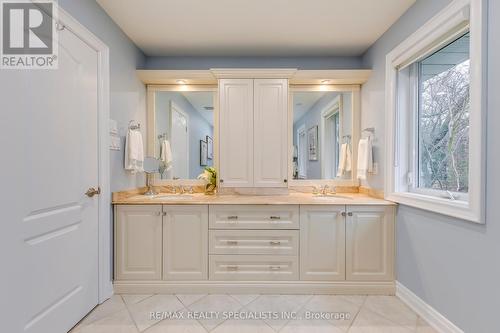 28 Orkney Cres, Toronto, ON - Indoor Photo Showing Bathroom