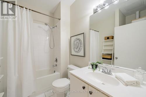 #515 -2 Fieldway Rd, Toronto, ON - Indoor Photo Showing Bathroom