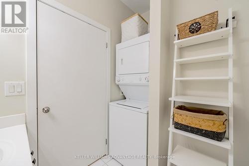 #515 -2 Fieldway Rd, Toronto, ON - Indoor Photo Showing Laundry Room