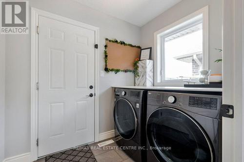 35 Edison Street, St. Marys, ON - Indoor Photo Showing Laundry Room