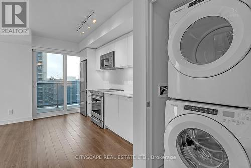 #1110 -30 Samuel Wood Way, Toronto, ON - Indoor Photo Showing Laundry Room