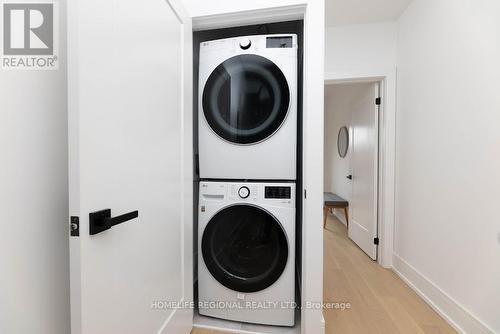 734 Richmond St W, Toronto, ON - Indoor Photo Showing Laundry Room