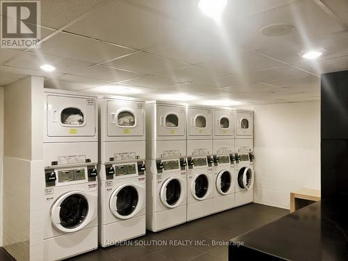 925 - 10 Capreol Court, Toronto, ON - Indoor Photo Showing Laundry Room