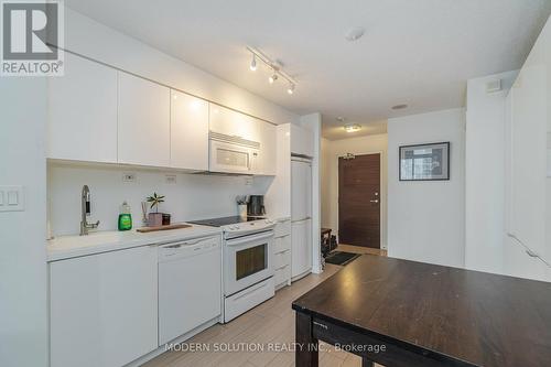 #925 -10 Capreol Crt, Toronto, ON - Indoor Photo Showing Kitchen