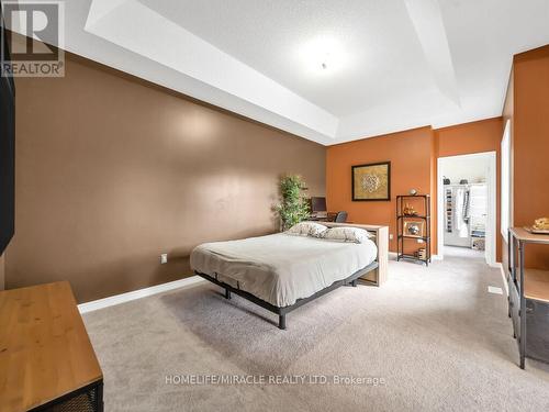 184 Coronation Rd, Whitby, ON - Indoor Photo Showing Bedroom