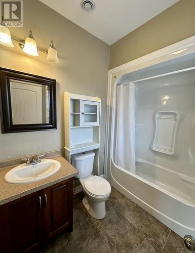 31 Kenai Crescent, St. John'S, NL - Indoor Photo Showing Bathroom