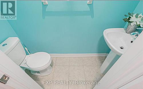11 Winisk St, Richmond Hill, ON - Indoor Photo Showing Bathroom