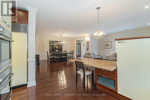 #102 -33 Wallace St, Vaughan, ON - Indoor Photo Showing Dining Room