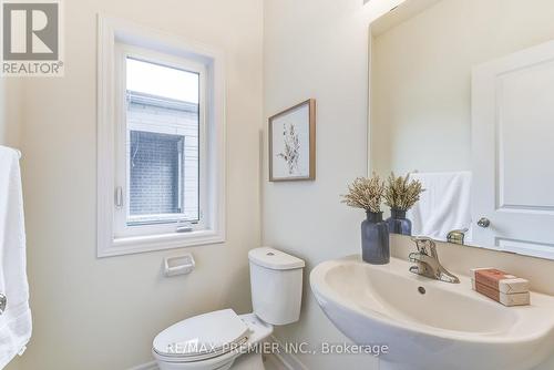 28 Sambro Lane, Whitchurch-Stouffville, ON - Indoor Photo Showing Bathroom