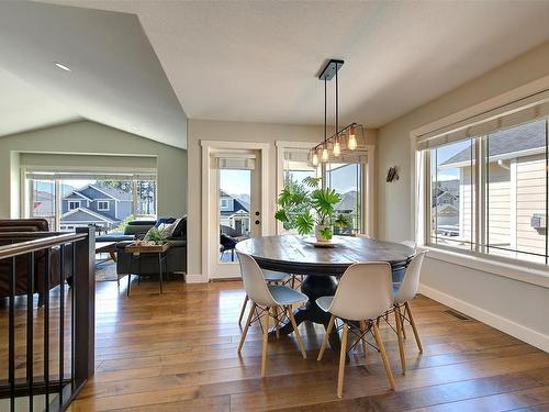 3190 Saddleback Place, West Kelowna, BC - Indoor Photo Showing Dining Room