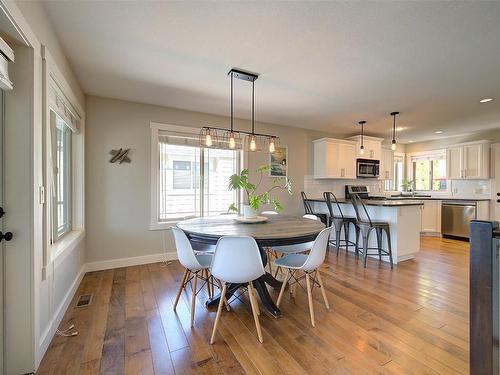 3190 Saddleback Place, West Kelowna, BC - Indoor Photo Showing Dining Room