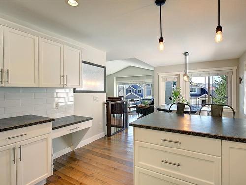 3190 Saddleback Place, West Kelowna, BC - Indoor Photo Showing Kitchen