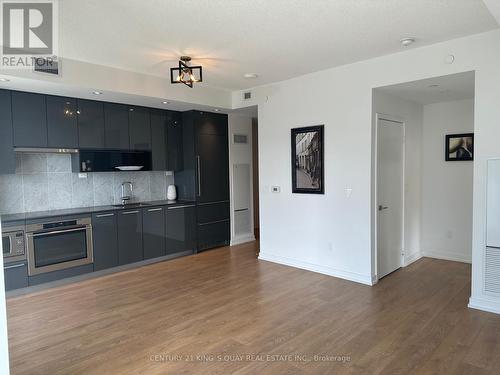 3703 - 117 Mcmahon Drive, Toronto, ON - Indoor Photo Showing Kitchen With Upgraded Kitchen