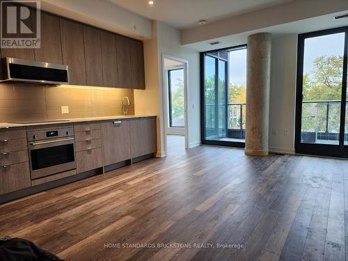 #407 -250 Lawrence Ave W, Toronto, ON - Indoor Photo Showing Kitchen