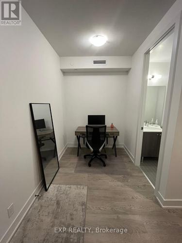 #508 -11 Lillian St, Toronto, ON - Indoor Photo Showing Other Room