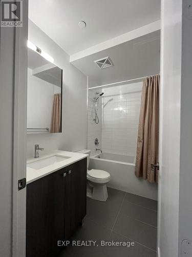 #508 -11 Lillian St, Toronto, ON - Indoor Photo Showing Bathroom