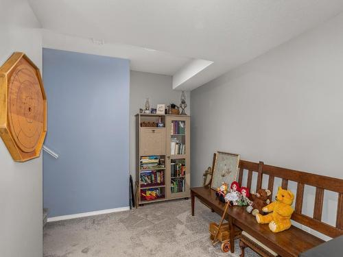 2264 Shannon Hills Drive, West Kelowna, BC - Indoor Photo Showing Other Room