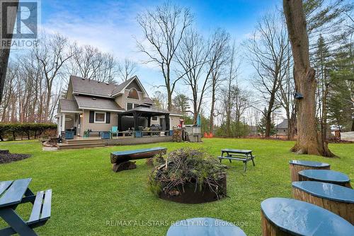 192 Wrenhaven Rd, Kawartha Lakes, ON - Outdoor With Deck Patio Veranda With Backyard