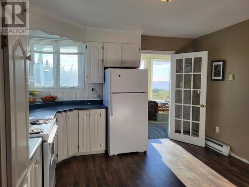 7881 Timbercove Road, St. Mary'S, NL - Indoor Photo Showing Kitchen