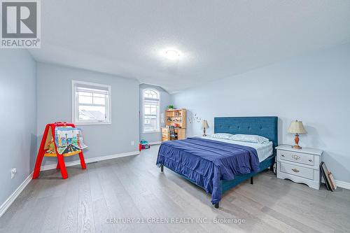 185 Shephard Ave, New Tecumseth, ON - Indoor Photo Showing Bedroom